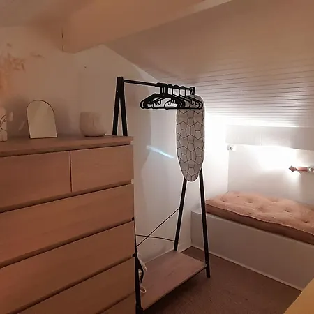Charmante Patio Avec Terrasse : Proche Plages Et Centre, Ideale Pour 4 Personnes - Fr-1-239-789 아파트
